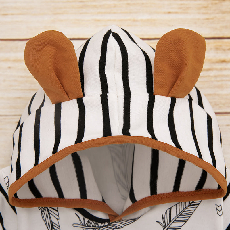 Conjunto Rayas Plumas Camel - detalle plumas