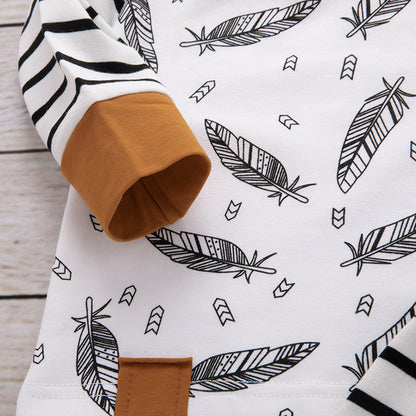 Conjunto Rayas Plumas Camel - detalle pantalon