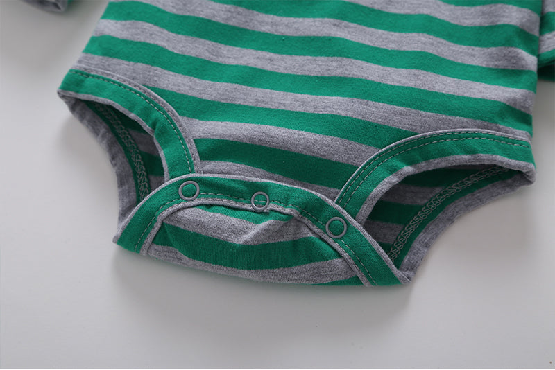 Detalle snap body manga larga rayas verde