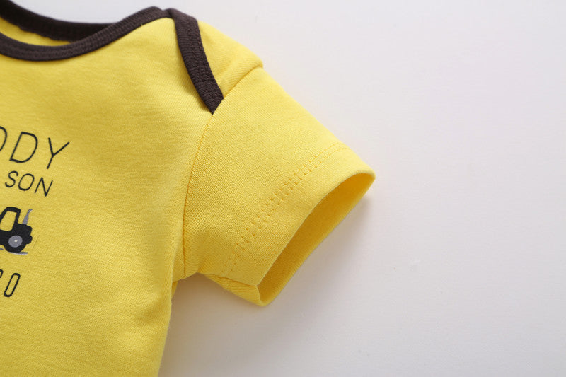 Detalle cuello body rayas