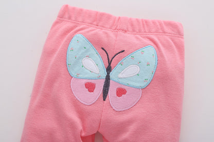 Pantalón rosado con mariposa