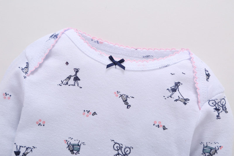 Detalle cuello body rosado So Cute