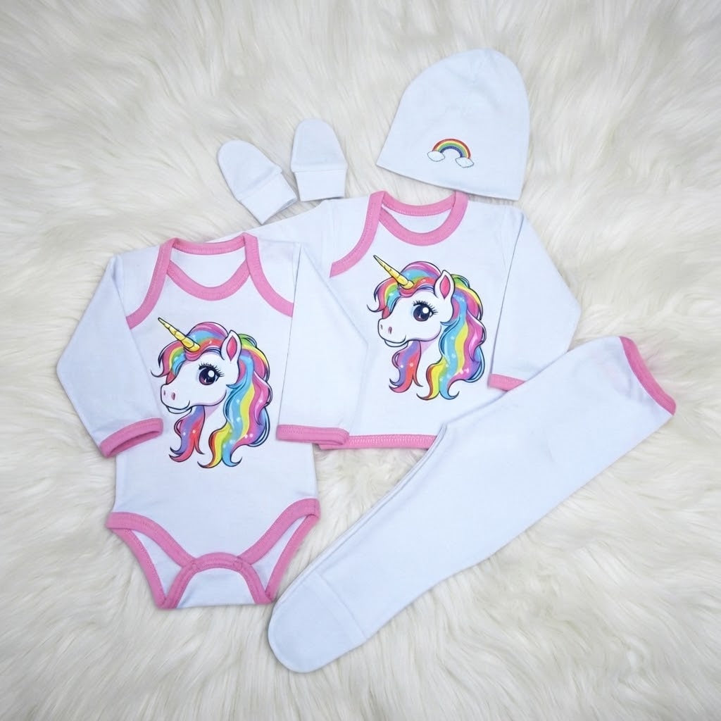 Ajuar para bebé con diseño de unicornio